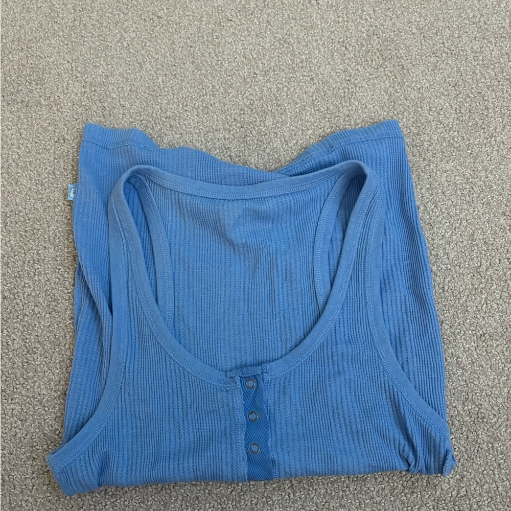Aerie Tank - Picture 1 of 4